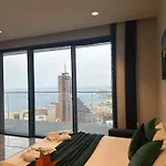 Whispering Waves At Mercury Tower With Panoramic View , 2x Pools And Gym 아파트 Saint Julian's