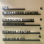 Whispering Waves At Mercury Tower With Panoramic View , 2x Pools And Gym 아파트