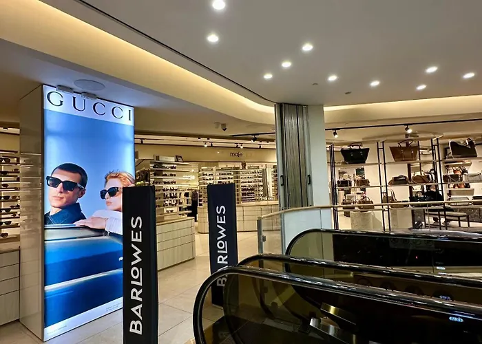 Whispering Waves At Mercury Tower With Panoramic View , 2x Pools And Gym Appartement *