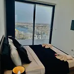 Whispering Waves At Mercury Tower With Panoramic View , 2x Pools And Gym * Saint Julian's