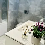 Διαμέρισμα Whispering Waves At Mercury Tower With Panoramic View , 2x Pools And Gym Saint Julian's