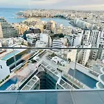 Whispering Waves At Mercury Tower With Panoramic View , 2x Pools And Gym
