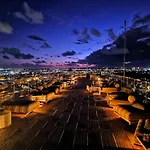 Διαμέρισμα Whispering Waves At Mercury Tower With Panoramic View , 2x Pools And Gym