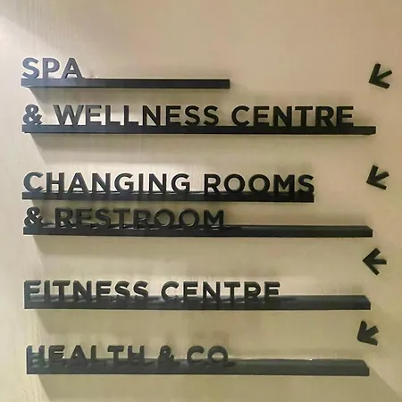 Whispering Waves At Mercury Tower With Panoramic View , 2x Pools And Gym Daire