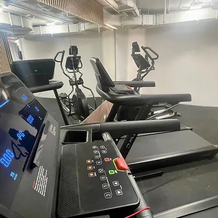 Whispering Waves At Mercury Tower With Panoramic View , 2x Pools And Gym شقة سانت جوليان