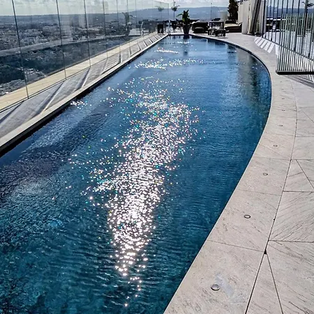 Whispering Waves At Mercury Tower With Panoramic View , 2x Pools And Gym Daire