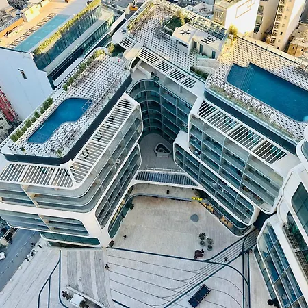 Whispering Waves At Mercury Tower With Panoramic View , 2x Pools And Gym Apartmán *