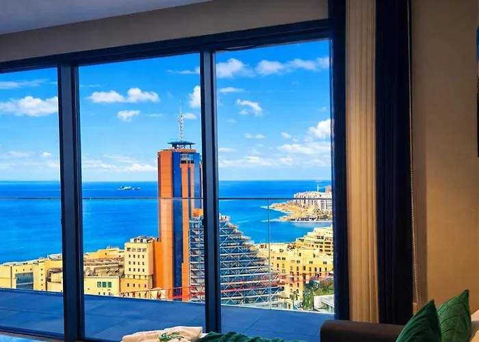 Whispering Waves At Mercury Tower With Panoramic View , 2x Pools And Gym